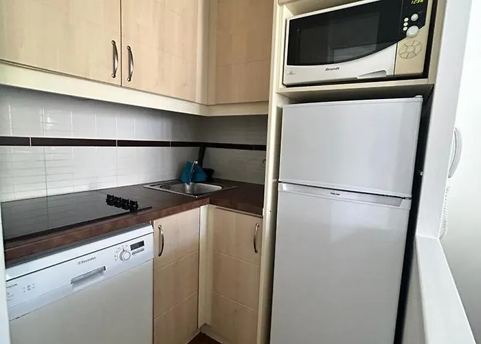 Appartement 2 Pieces Avec Piscine, Parking - 6 Couchages A Cannes - Fr-1-609-76